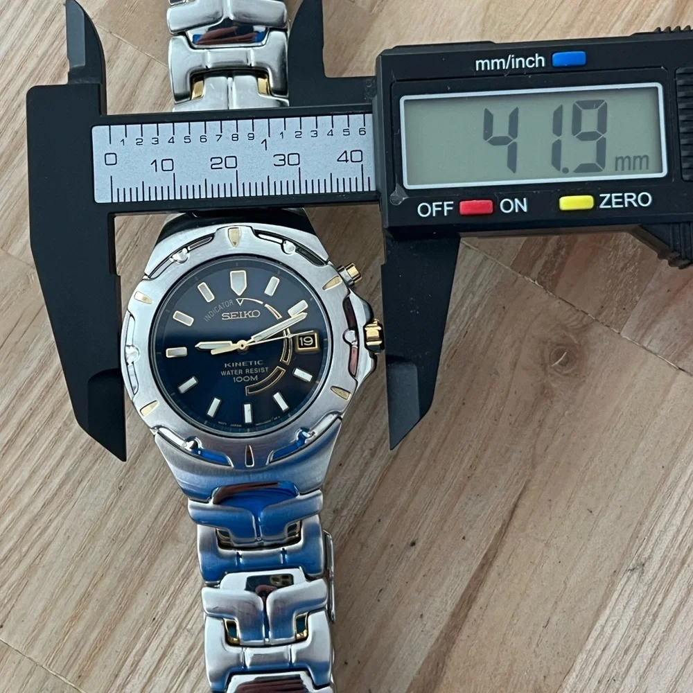 Seiko Kinetic Blue Dial Automatic Rare Men’s Watch Two-Tone Bracelet Date Window